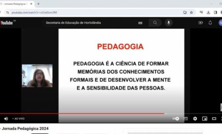Palestra sobre linguagens para professores da rede municipal de Hortolândia