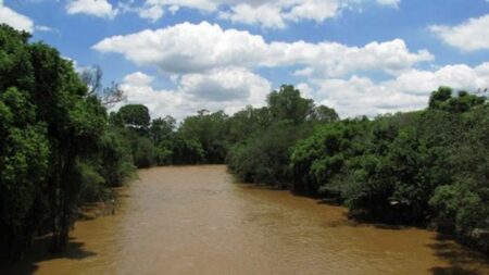 Vazamento de produto tóxico próximo ao Rio Atibaia gera preocupação no abastecimento de água da região
