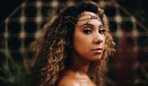 Escritora e poetisa Mel Duarte será a convidada do Sarau “Parada Poética” em Hortolândia