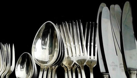 Suas facas devem ficar separadas de outros talheres, confira: