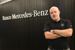 Leonardo Piccinini é o novo presidente e CEO do Banco Mercedes-Benz e o primeiro brasileiro no comando