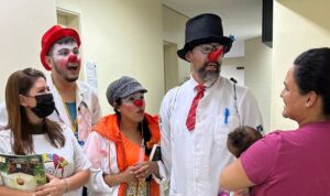 Grupo Doutores de Alegria no Hospital Municipal de Hortolândia
