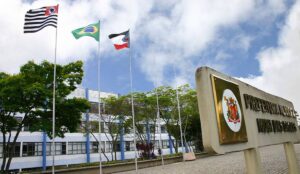 Concurso público em Mogi das Cruzes: vagas para ensino médio e superior, com salários de até R$ 9 mil
