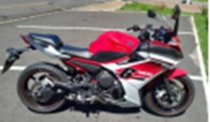 Suspeito é abordado empurrando motocicleta roubada em Sumaré e diz para a polícia que estava ‘ajudando uma outra pessoa’