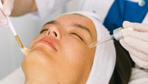 Curso de Estética Facial e Limpeza de Pele gratuito em Hortolândia