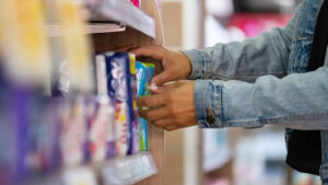 Programa Dignidade Menstrual beneficia 1,3 milhão no Brasil