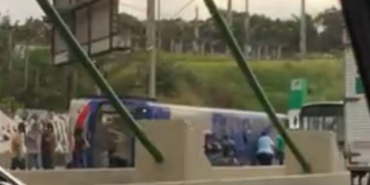 Acidente com ônibus escolar