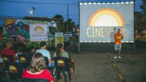 Sessões de cinema grátis em Hortolândia com o projeto itinerante CineSolar