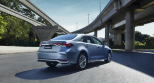 Nissan Sentra vs. Toyota Corolla, quem desvaloriza mais?