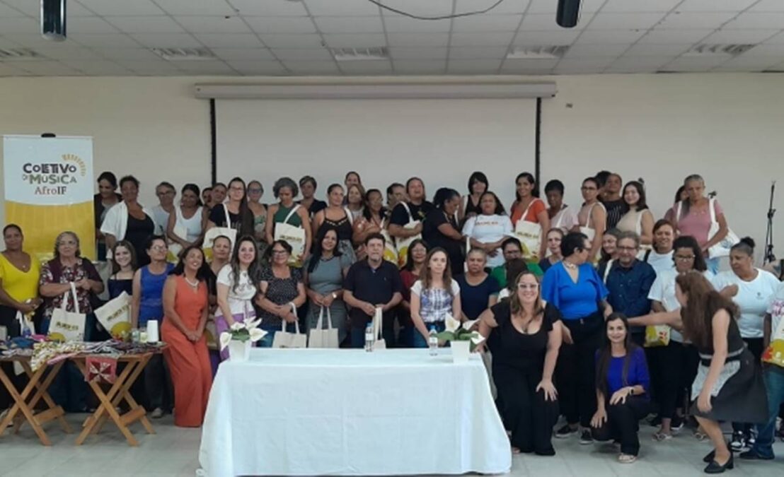Curso gratuito de Costura e Modelagem do Vestuário capacita mulheres na cidade de Hortolândia