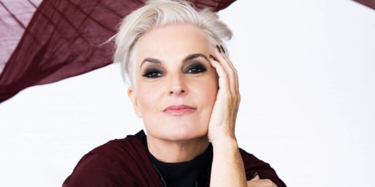 cantora Isabella Taviani