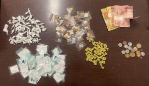 Casal é preso por tráfico de drogas após abordagem no Jardim Bom Retiro, em Sumaré