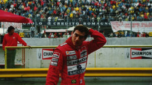 30 anos sem Ayrton Senna: em 1994, Alesp recebeu milhares de fãs para a despedida ao herói nacional