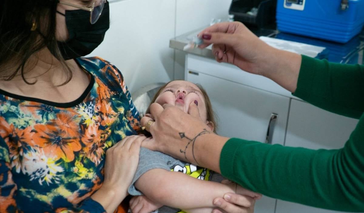 campanha de vacinação contra Paralisia Infantil