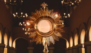 O que se comemora no feriado de Corpus Christi?