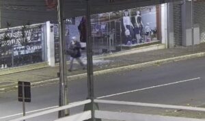 Loja é furtada em Paulínia, mas polícia prende criminoso e recupera mercadoria