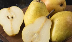 10 motivos para comer pera: um grande aliado para sua saúde