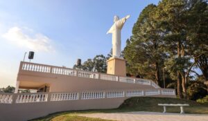 Portal do Cristo Redentor pode ser opção de passeio moradores da RMC neste fim de semana