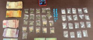 Indivíduo é preso com 40 porções de maconha em rua do Jardim Nova América