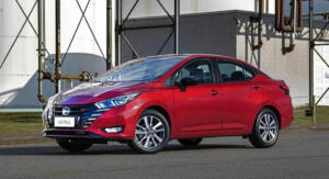 Nissan Versa ganha versão SR na linha 2025