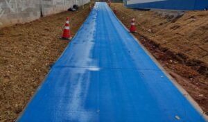 Pista de caminhada no Pq. Perón recebe pintura