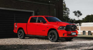 Ram Classic ganha série R/T com motor V8 HEMI