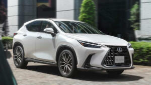 Lexus NX 350h 2025 chega com mais conforto e conveniência