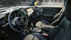 MINI confirma novos Countryman SE ALL4 e Cooper S no Brasil