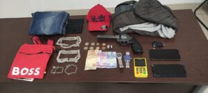 Polícia prende 2 suspeitos por roubo e sequestro de motorista de aplicativo em Sumaré