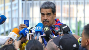 Venezuela expulsa diplomatas que contestaram eleição