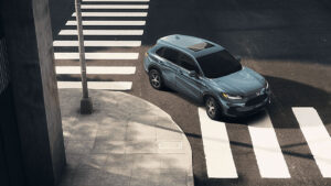 Honda ZR-V 2024 traz tecnologia, conforto e design inovador