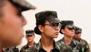 Mulheres agora podem se alistar, voluntariamente, no serviço militar