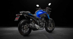 Yamaha FZ25 2024 promete 40 km/l e design moderno em uma moto de 250cc