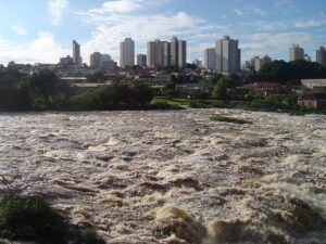 Rio Piracicaba registra volume recorde de água no início da piracema
