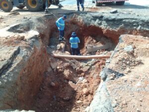 Cruzamento no Jardim Boa Esperança está bloqueado para manutenção