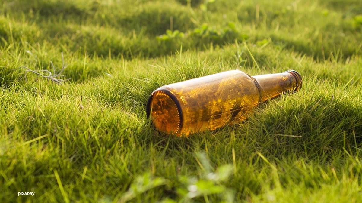 Hortolândia proíbe garrafas e copos vidro