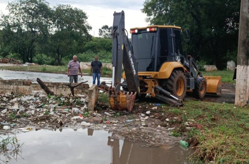 desobstrução de sistemas de esgoto