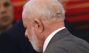 Lula fará novo procedimento médico nesta quinta-feira (12)