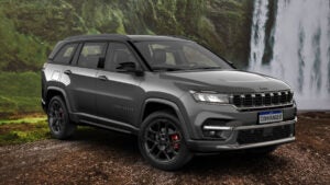 Jeep Commander 2025 chega com motor 2.2 turbodiesel e mais tecnologia