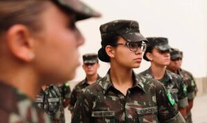 Alistamento militar voluntário feminino: inscrições abertas