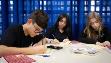 monitores estudantis
