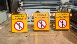 Hortolândia recebe novas sinalizações em 4 pontos para evitar tráfego durante fortes chuvas
