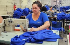 Hortolândia entrega uniformes e materiais escolares para 25 mil alunos da rede municipal