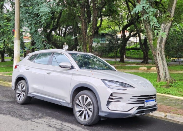 BYD Song Plus Premium alia potência e tecnologia