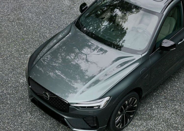 Inovações do Volvo XC60 2026 elevam padrões de design e conforto