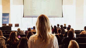 Cursos gratuitos: Desenvolva habilidades essenciais para o mercado de trabalho com Google e IBM