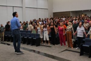 Jornada Pedagógica 2025 tem abertura com palestra de Gabriel Chalita em Hortolândia