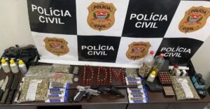 Piloto de avião é investigado por ameaças e tem arsenal com mais de 1,6 mil munições apreendido em Campinas