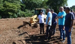 Vistoria feita em obras do Parque Socioambiental do Jardim Amanda