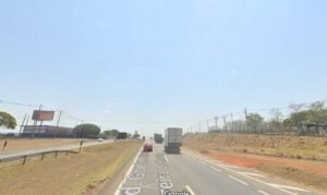 Acidente entre carro e carreta deixa uma vítima fatal e três feridos em Jaguariúna